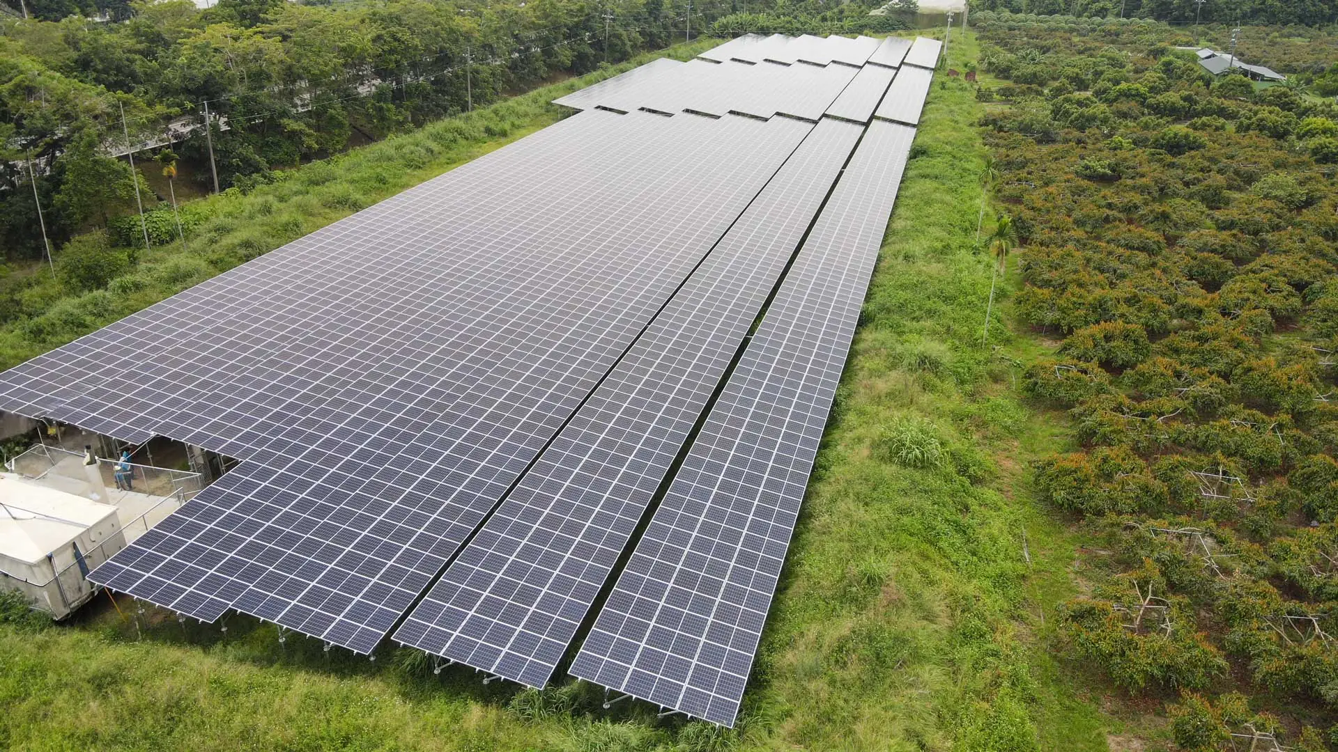茂鴻電力地面型太陽能板系統-大內區頭社段-370地號等-HE