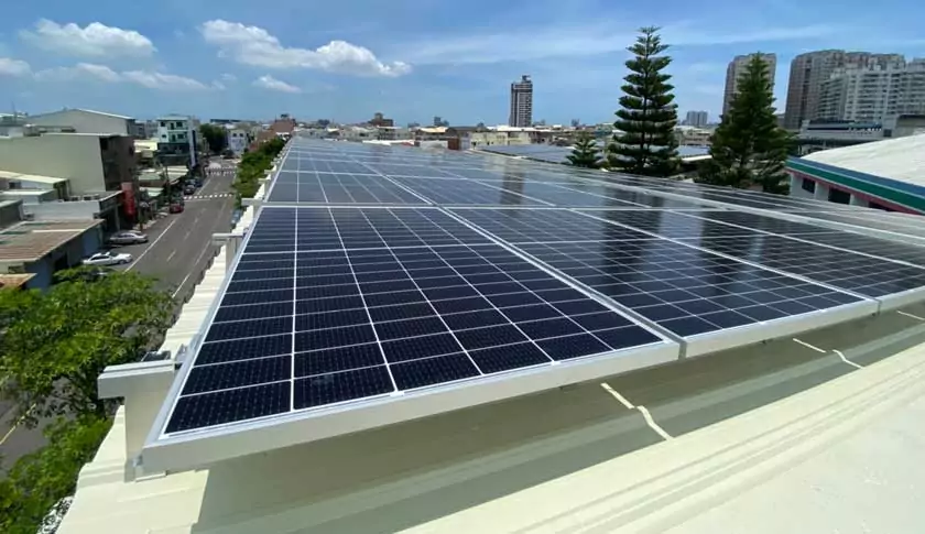 茂鴻-公共建築太陽能板-03