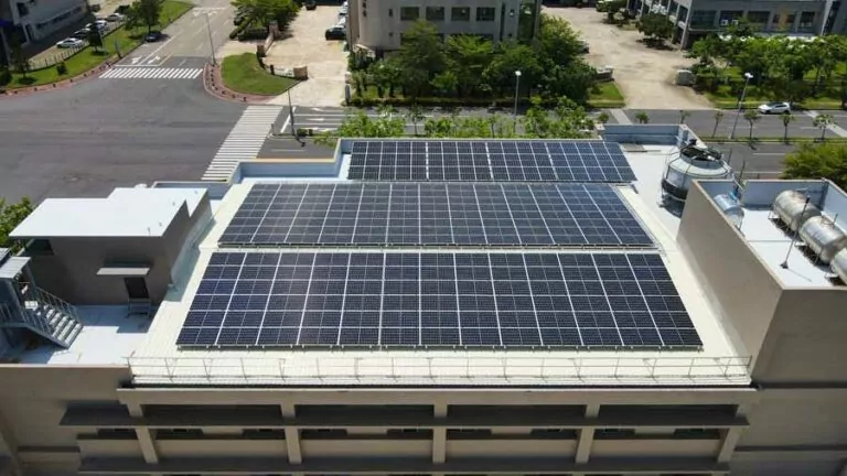 茂鴻-艾卡爾生技工廠屋頂太陽能板-04-A