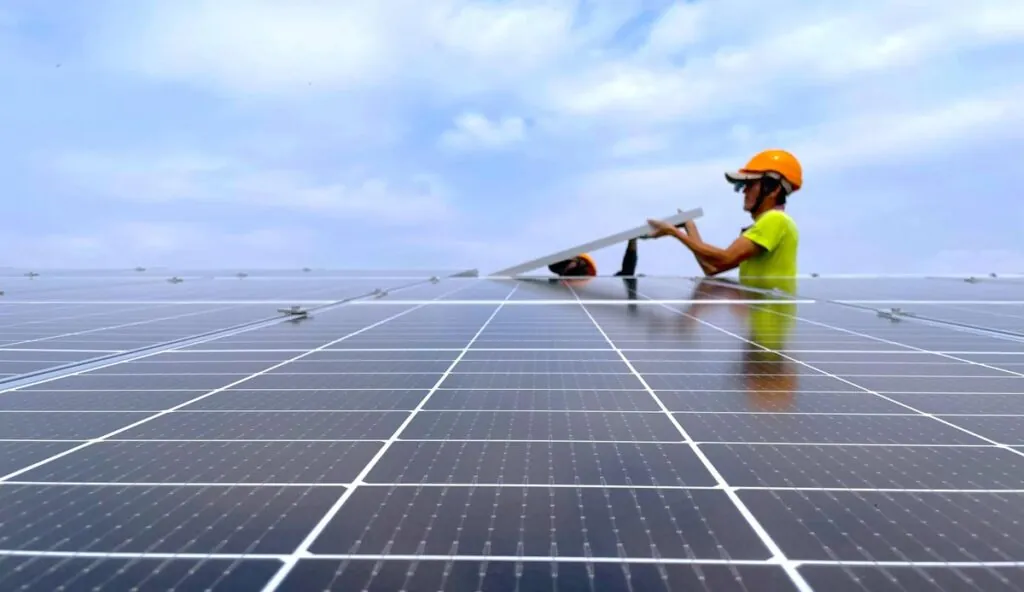 茂鴻電力地面型太陽能電站勇奪第十屆光鐸獎-FU