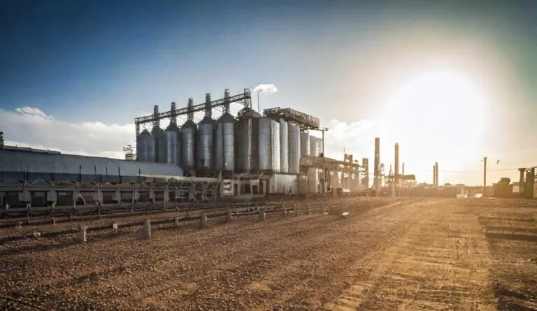 AI 資料中心引發能源危機，企業挑戰與轉型何去何從？